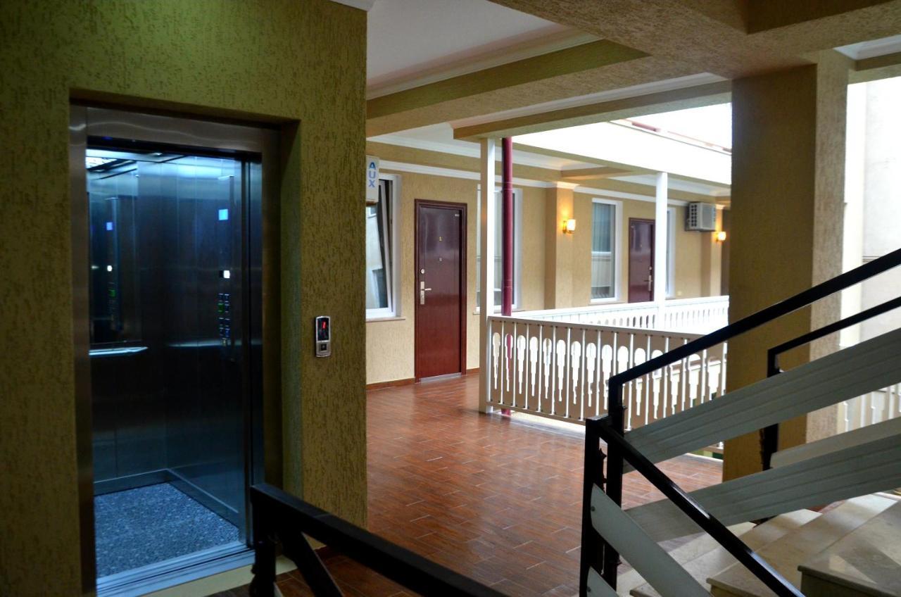 Hotel Georgian House Kutaissi Exterior foto